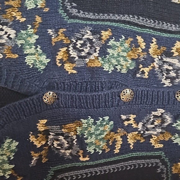 Vintage  Croft & Barrow Women's Cardigan Sweater sz 22W Navy with  floral design - Picture 3 of 10